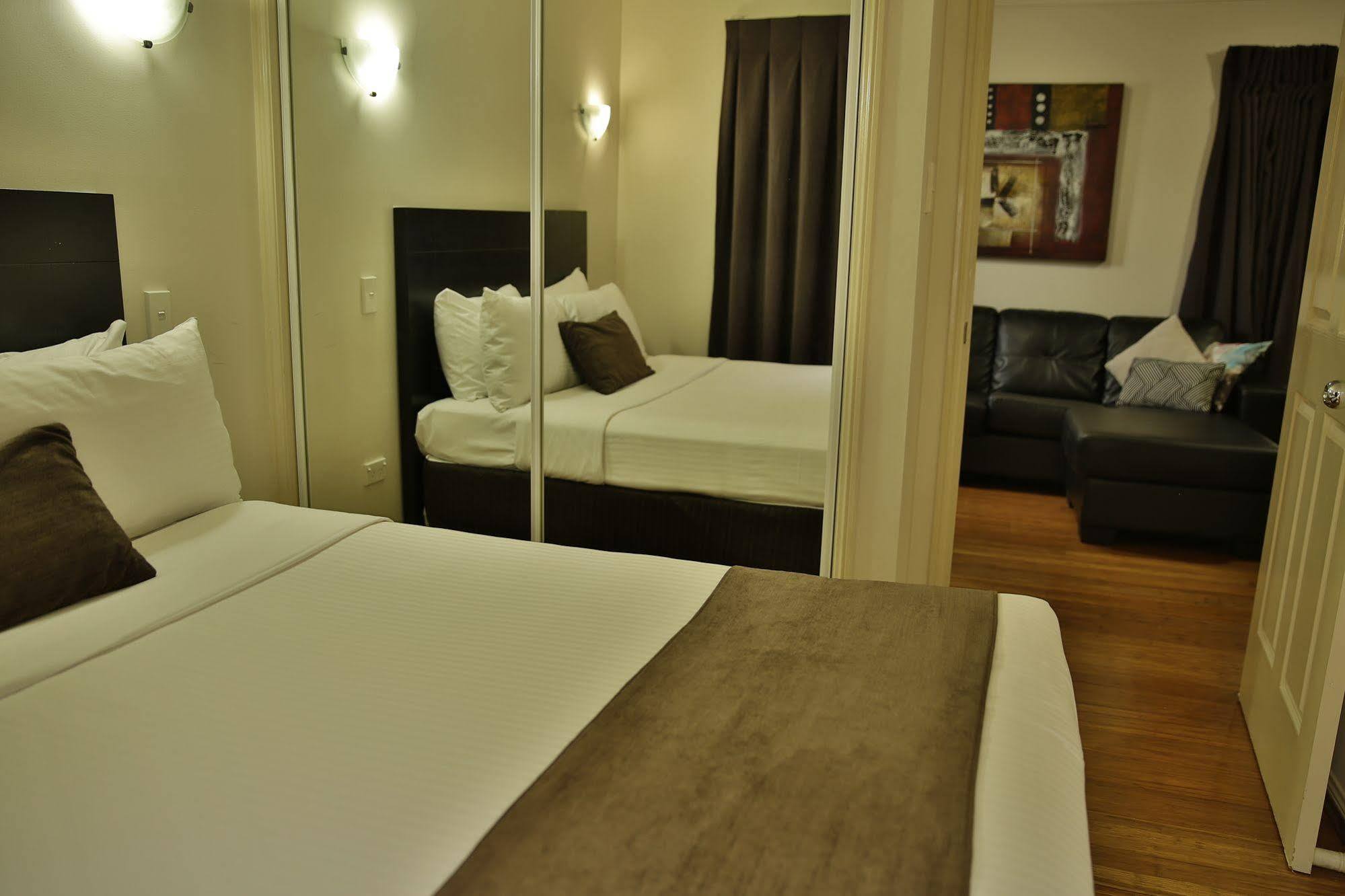 Kangaroo Point Holiday Apartments Брісбен Екстер'єр фото