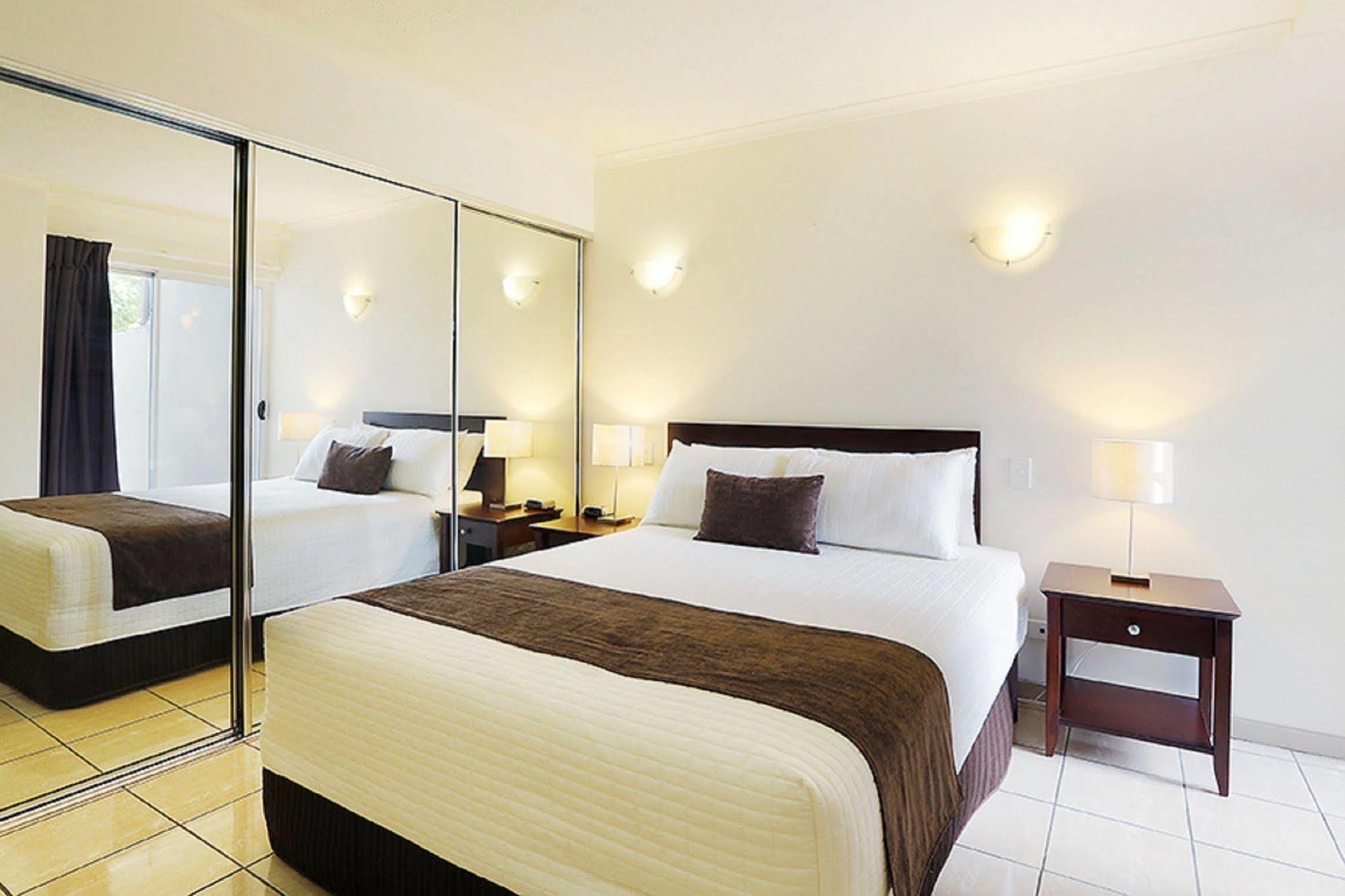 Kangaroo Point Holiday Apartments Брісбен Екстер'єр фото